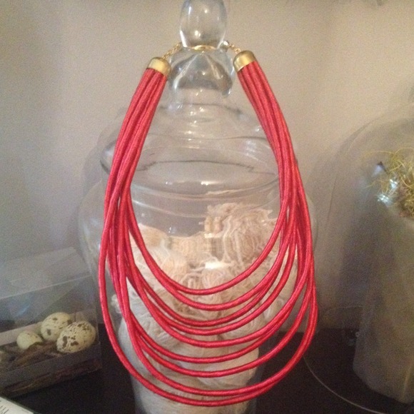 ⚡️BOGO⚡️Cool Eclectic Necklace Pink/Coral Color - Picture 4 of 4