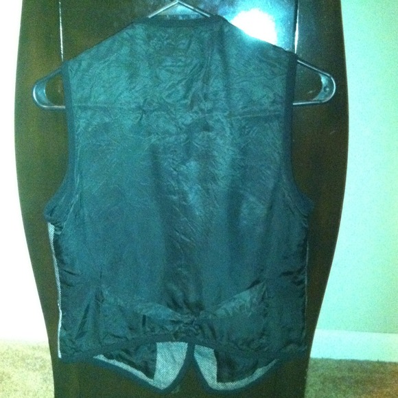 ⭐Vest⭐ - Picture 2 of 4