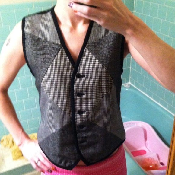 ⭐Vest⭐ - Picture 3 of 4