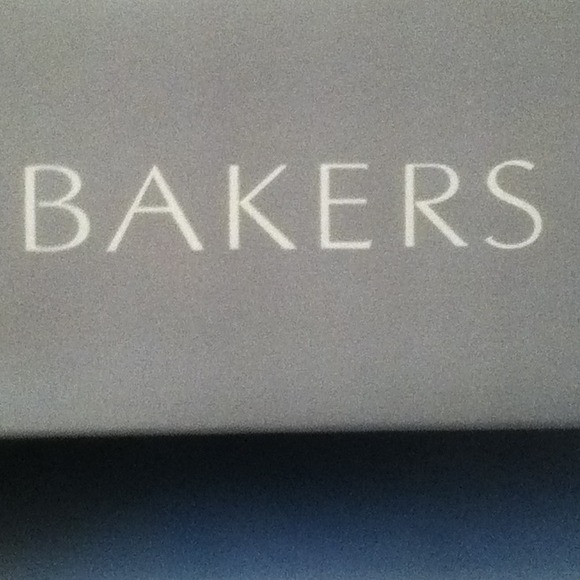 Bakers Flats - Picture 3 of 4