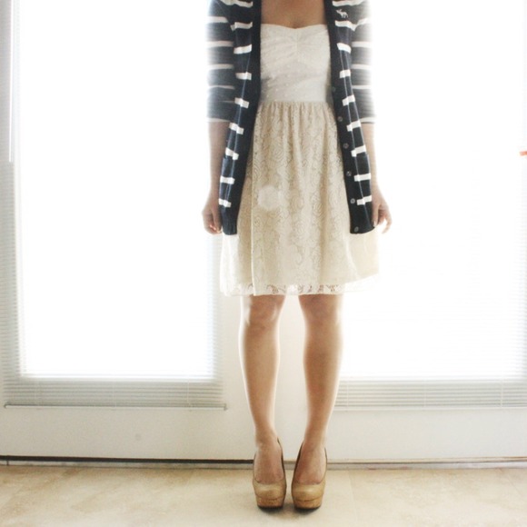 🍁Traded🍁White and Cream Lace Dress
