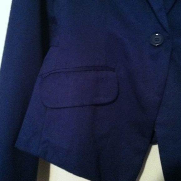 Blue blazer - Picture 3 of 4