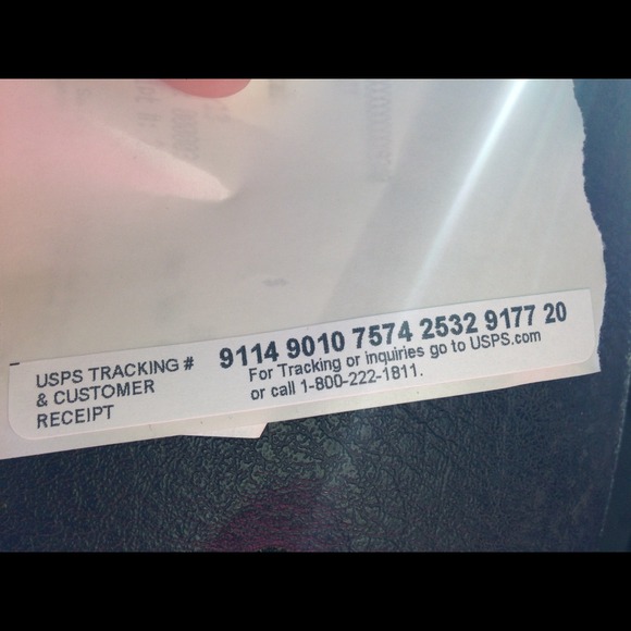 tracking number alemacial poshmark tracking