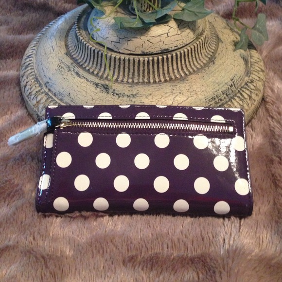 SOLD Authentic Kate Spade Wallet NIB - Picture 2 of 4