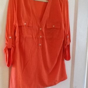 NWOT banana republic shirt. This season