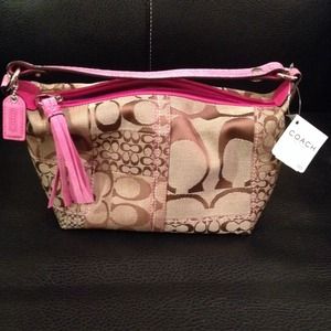 Small Coach purse. BRAND NEW with tags!!