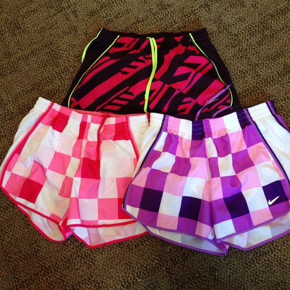 SMALL NIKE BUNDLE