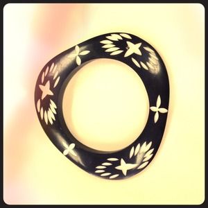 Carved bangle bracelet