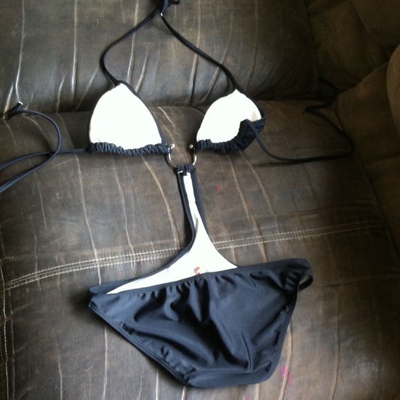 🚫TRADED!!!! Black bathing suit - Picture 3 of 3