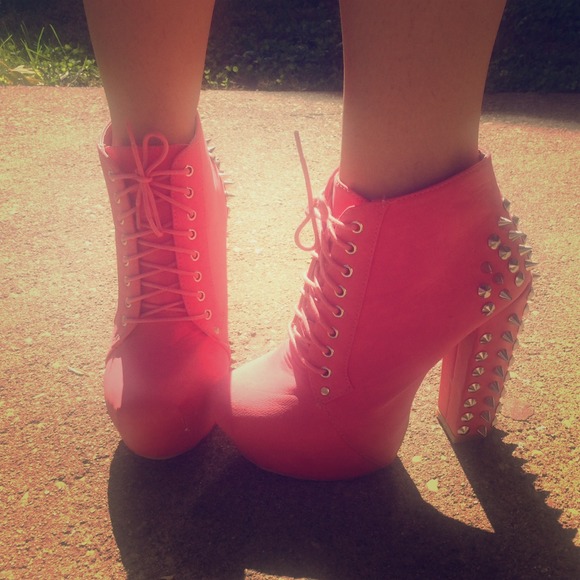 Pink bootie ; Silver stud /spiked heel .