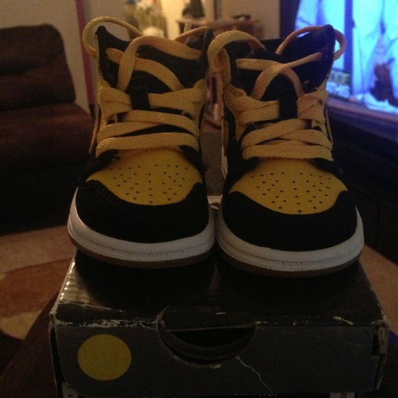 CHILDREN'S JORDAN'S