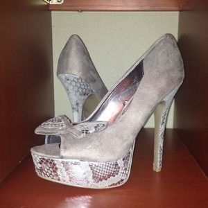 Material Girl 'Marlee' Pumps