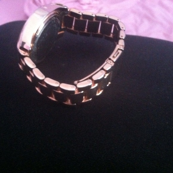 Watch - Picture 2 of 2