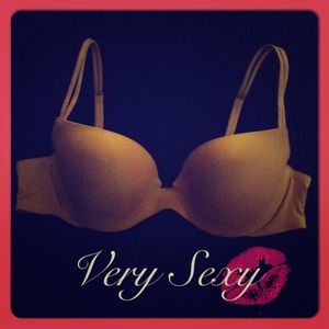 💗VS Very Sexy Push-Up Nude Bra💗