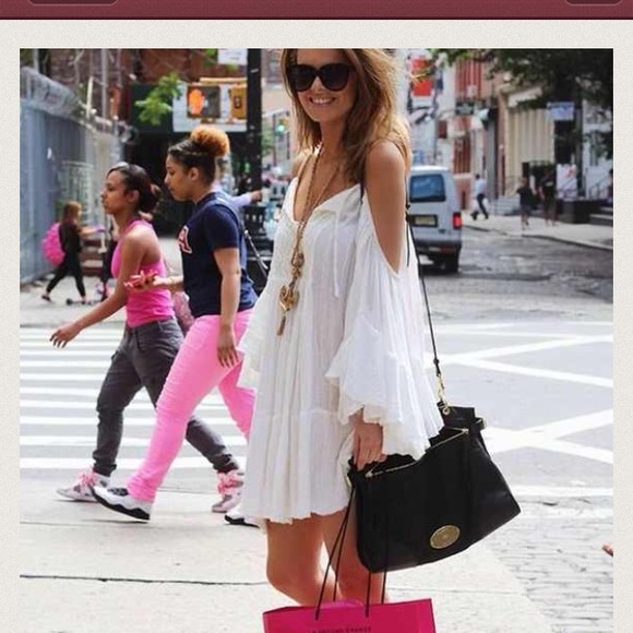 Looking for this dress!!!!!!👗
