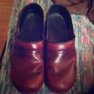 Danskos! And juicy shirt bundle