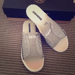 Reduced!Gray Converse slip-on