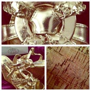 S T E V E . M A D D E N - Gold Wedges 💁