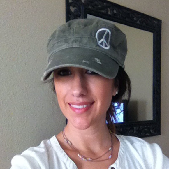 Peace sign army hat