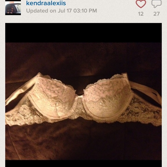 3 Victoria's Secret bras for  202315