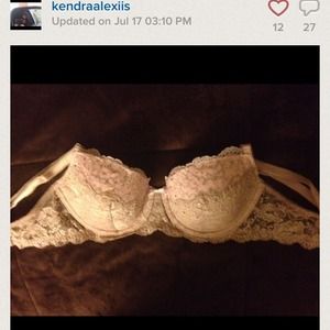 3 Victoria's Secret bras for  202315