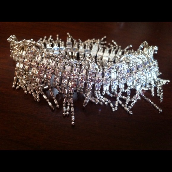 🎀Bundle of statement bracelets!! - Picture 3 of 3