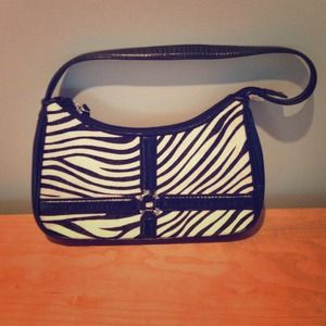 White & black zebra print small bag