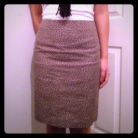 Ann Taylor Skirt !!