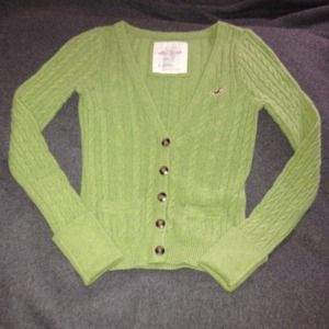 Cozy Green Hollister Sweater — Fits like a s/m
