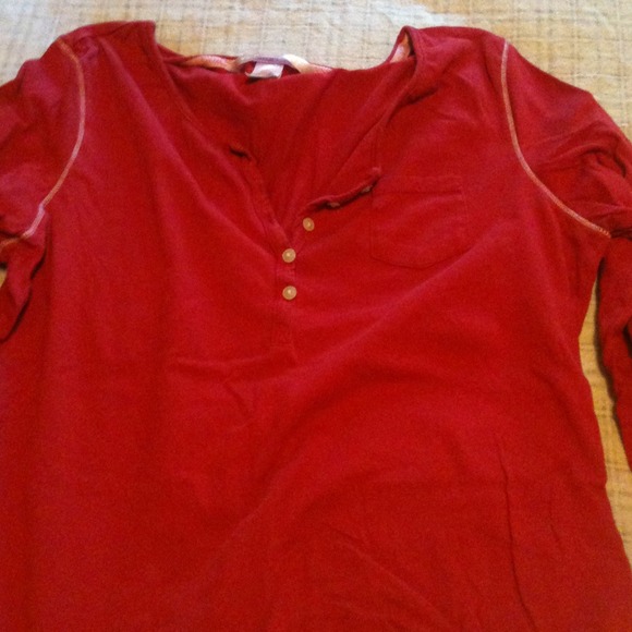 Long sleeve t shirt