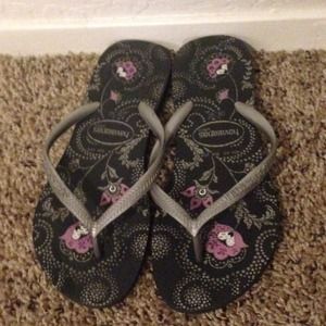 Grey patterned Havaianas