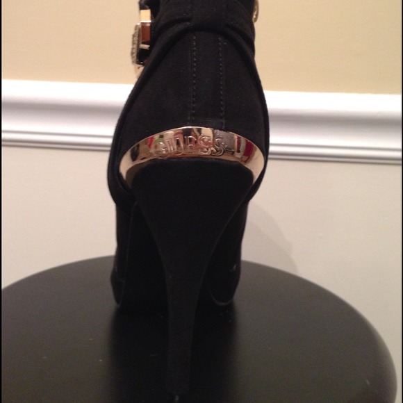 🎉🎉Host Pick🎉🎉 Guess Booties - Picture 2 of 3