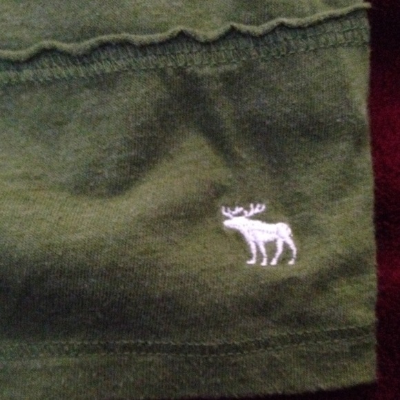 Green Abercrombie Longsleeve Top. NAME YOUR PRICE! - Picture 2 of 4