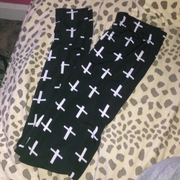 Cross leggings