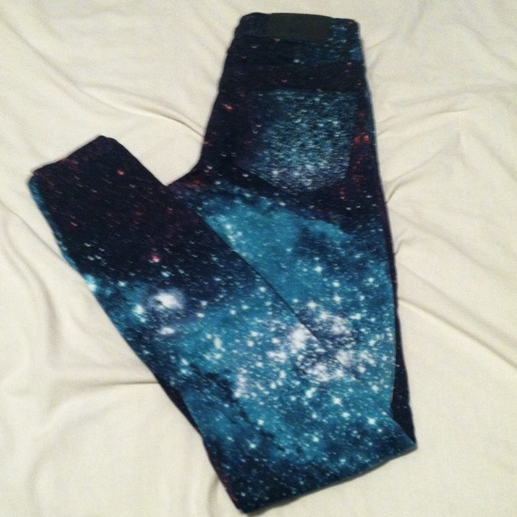 Jeans and leggings - Picture 2 of 4