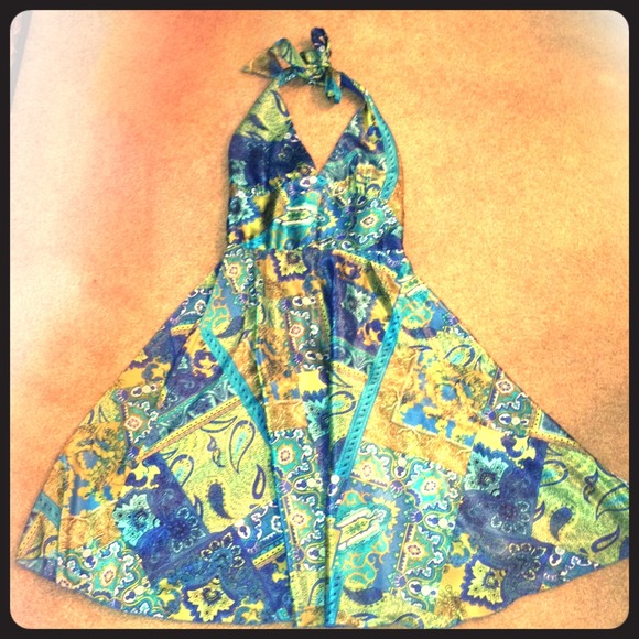 Green and blue halter dress 👗