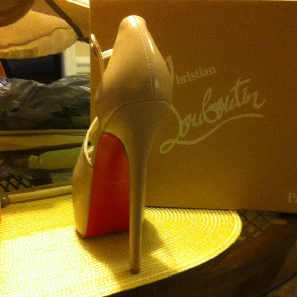 Louboutin inspired never worn before good material