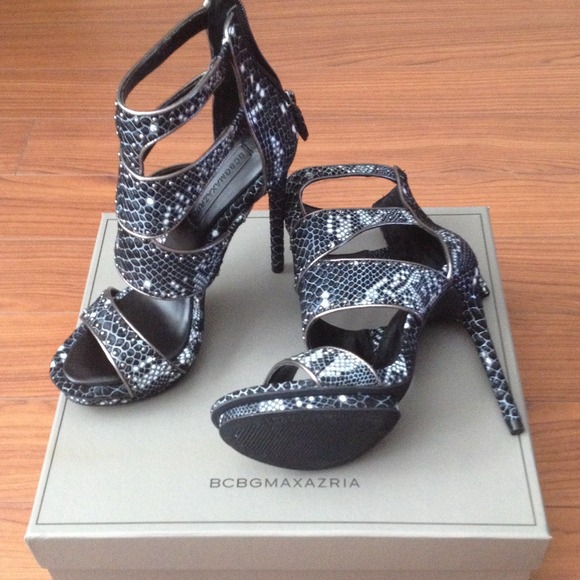 *SOLD*BCBG MAXAZRIA Freeda Snake Suede Sandals 6.5