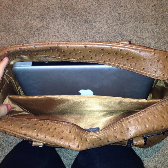 ⛔️TRADED!!! ⛔️Laptop case - Picture 4 of 4