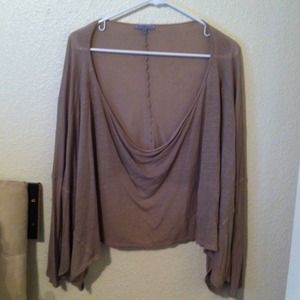 Love this crop fall top