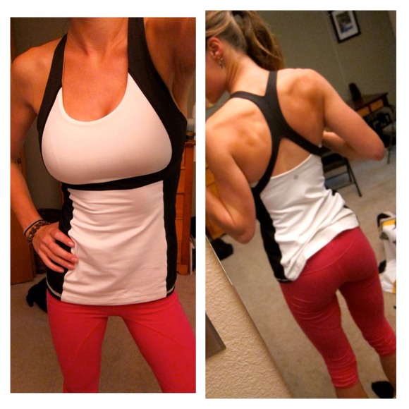 Lululemon Fast Track Tank size 4 - white/black