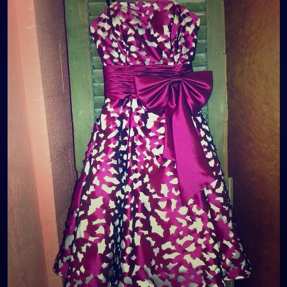 Burgundy baby doll style dress