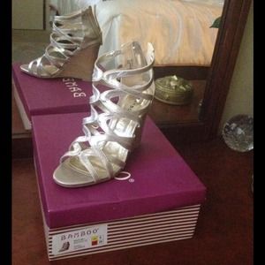 Gold cage wedges. Brand new in box!🙆😊🔥