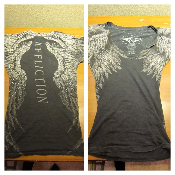 XS Sinful by Affliction charcoal gray tee