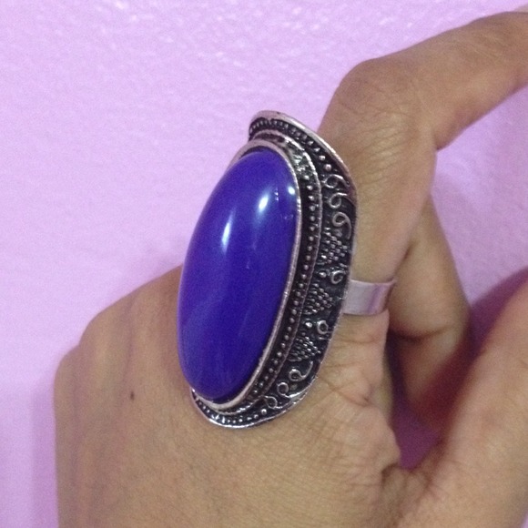 Pretty Purple Statement Ring - Picture 3 of 4