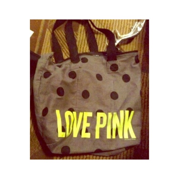 "Love Pink" VS Pink Tote