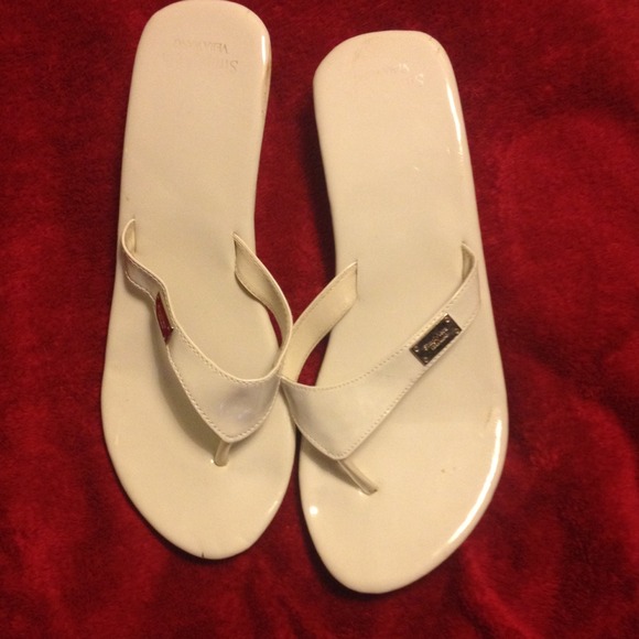 *SOLD* Price cut WHITE Vera Wang flip flops