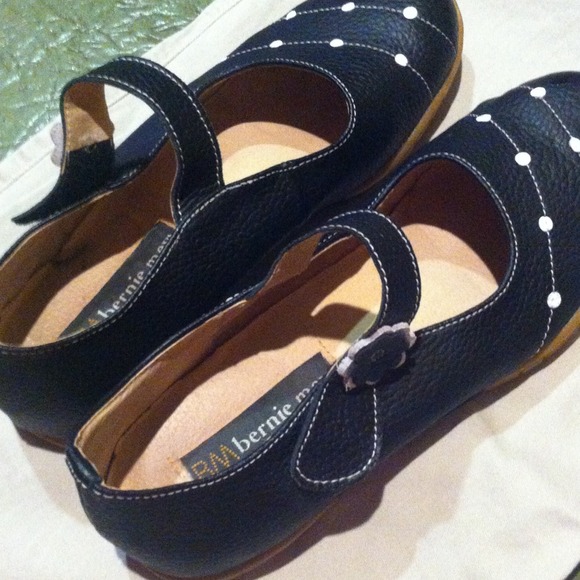 Bernie MeV Didi shoe. Sz 40. (10 women)