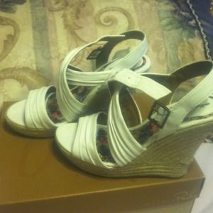 NEW Melrose Ave Wedges