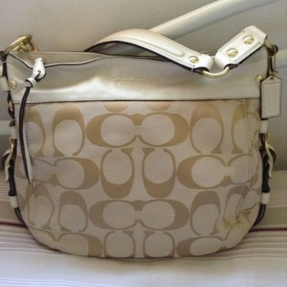❌SOLD❌on EBAY Authentic Coach Handbag